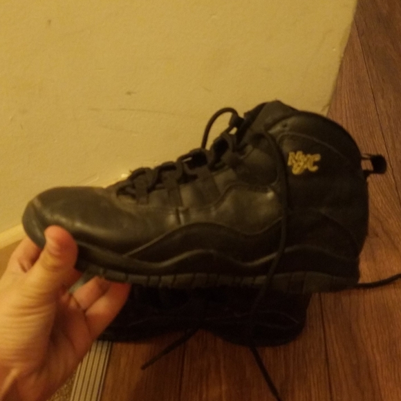 Jordan shoes - Picture 1 of 3